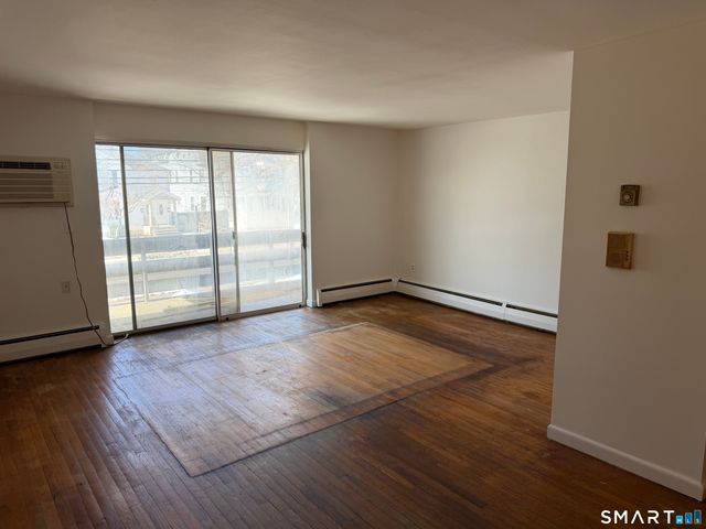 100 Oakwood Avenue APT B1, West Hartford, CT 06119