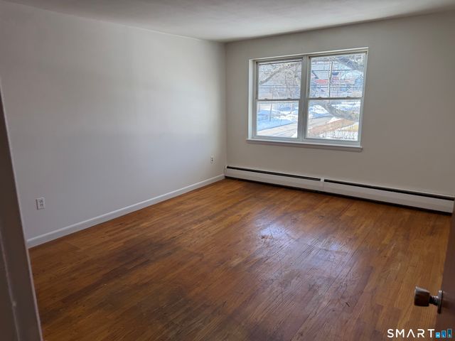 100 Oakwood Avenue APT B1, West Hartford, CT 06119