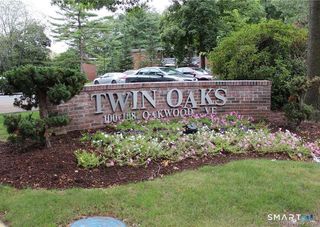 100 Oakwood Avenue APT B1, West Hartford, CT 06119