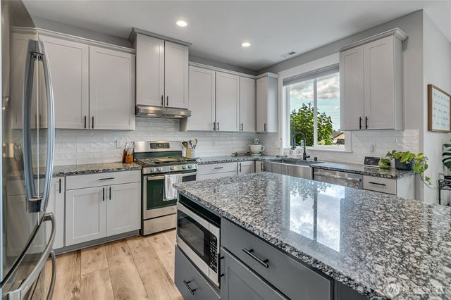 1347 Malatesta Court, Enumclaw, WA 98022