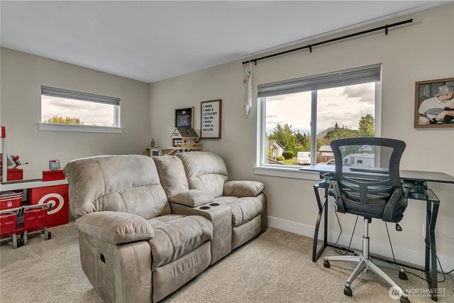 1347 Malatesta Court, Enumclaw, WA 98022