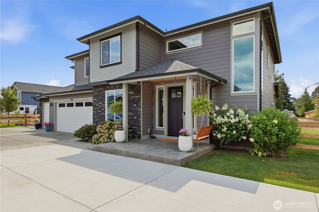 1347 Malatesta Court, Enumclaw, WA 98022