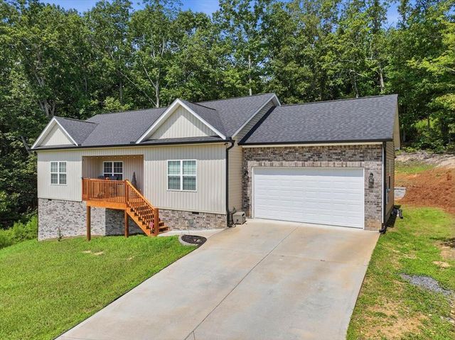 1056 Durgan Place, Dalton, GA 30721