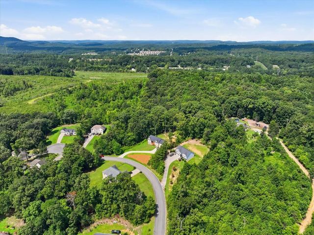 1056 Durgan Place, Dalton, GA 30721
