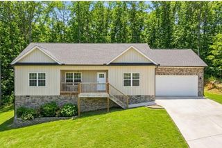 1056 Durgan Place, Dalton, GA 30721