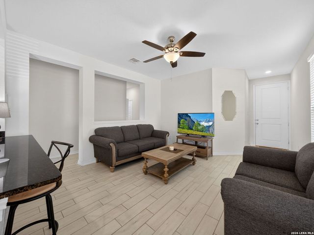 11663 Midnight Rain, San Antonio, TX 78245