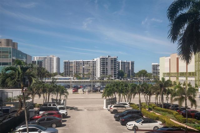 3505 S Ocean Dr 201, Hollywood, FL 33019