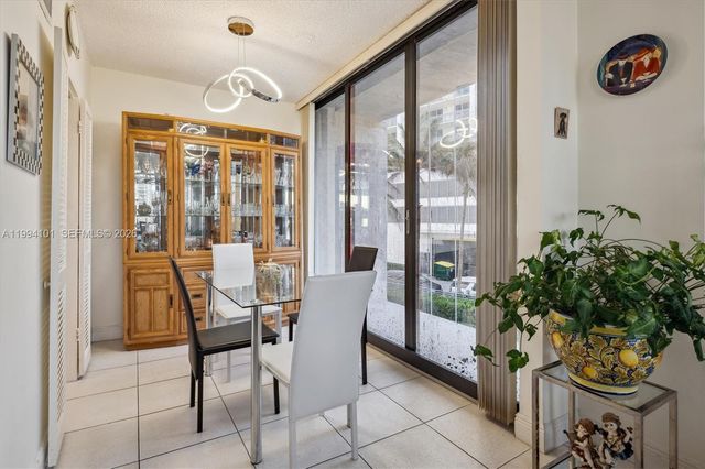 3505 S Ocean Dr 201, Hollywood, FL 33019