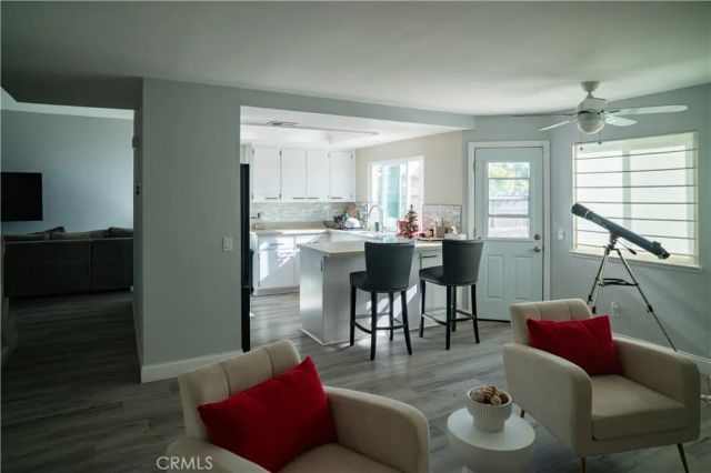 1454 Cresta, Corona, CA 92879