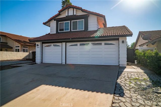 1454 Cresta, Corona, CA 92879