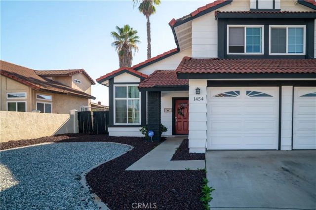 1454 Cresta, Corona, CA 92879