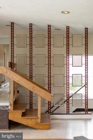 101 TIMBER LN, State College, PA 16801