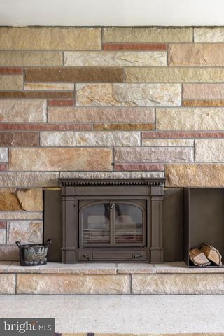 101 TIMBER LN, State College, PA 16801