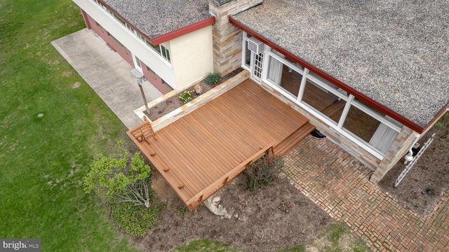 101 TIMBER LN, State College, PA 16801