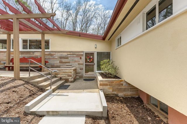 101 TIMBER LN, State College, PA 16801