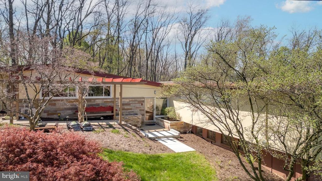 101 TIMBER LN, State College, PA 16801