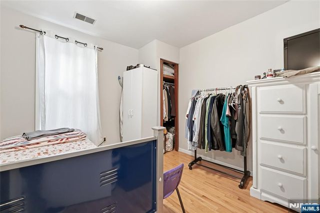 22 Lentz, Newark, NJ 07105