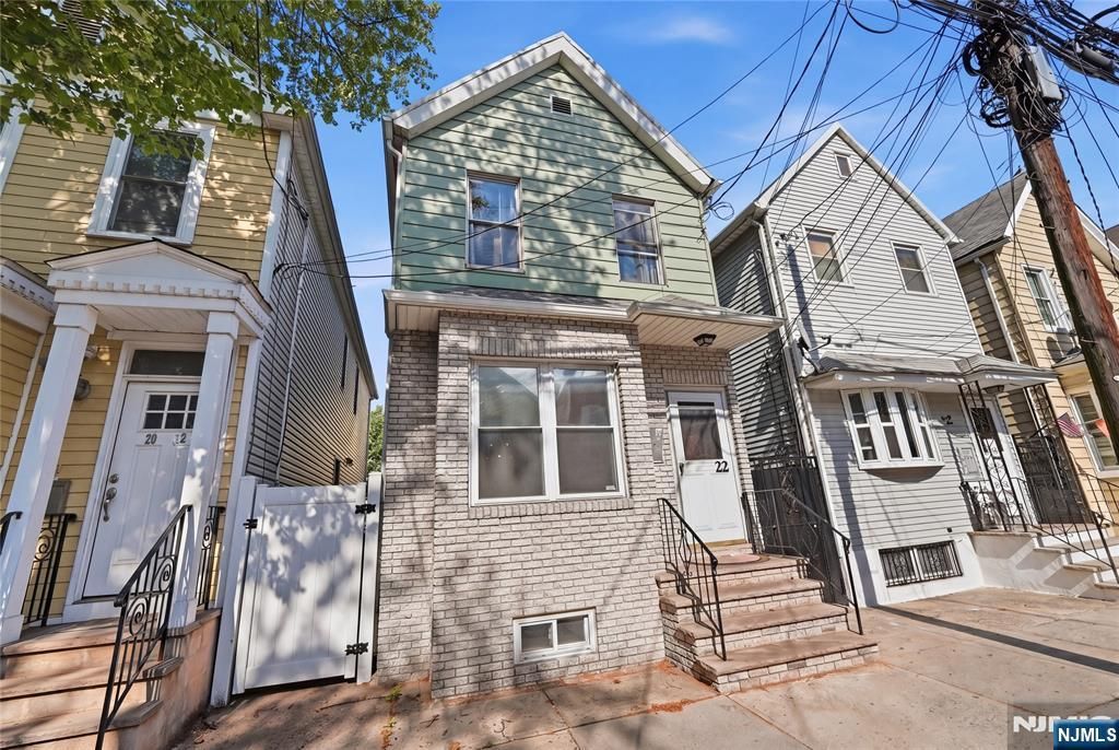 22 Lentz, Newark, NJ 07105