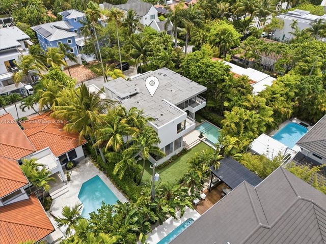 125 Hampton Ln, Key Biscayne, FL 33149