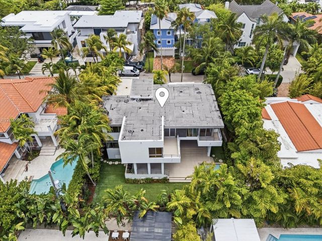 125 Hampton Ln, Key Biscayne, FL 33149