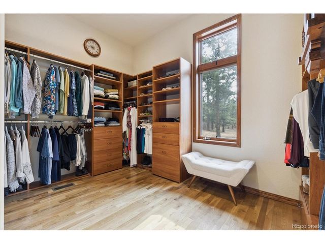 8061 Sugarloaf Rd, Larkspur, CO 80118