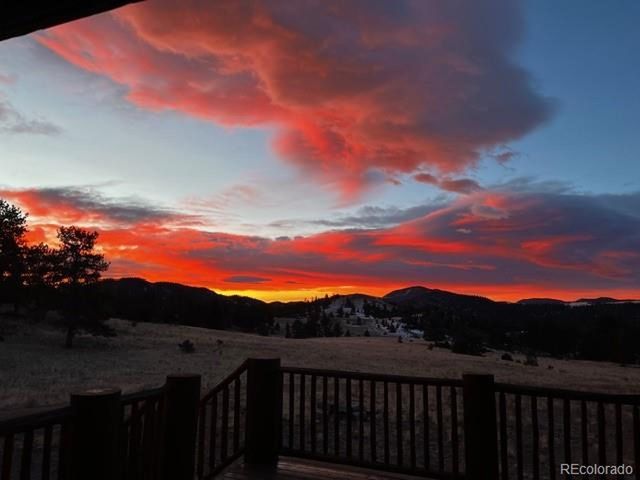 8061 Sugarloaf Rd, Larkspur, CO 80118