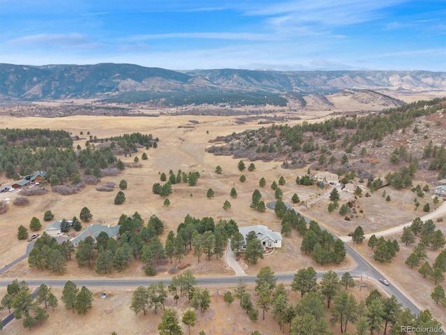 8061 Sugarloaf Rd, Larkspur, CO 80118