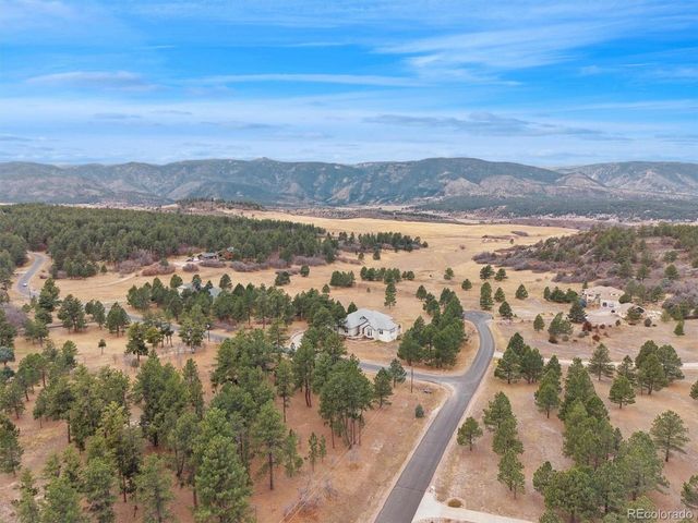 8061 Sugarloaf Rd, Larkspur, CO 80118