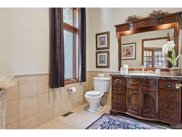 8061 Sugarloaf Rd, Larkspur, CO 80118