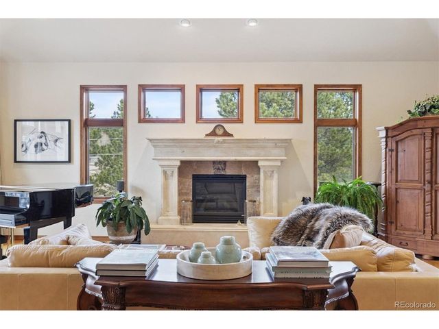 8061 Sugarloaf Rd, Larkspur, CO 80118