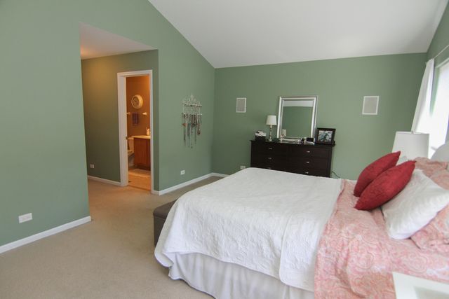 2930 Glacier Way B, Wauconda, IL 60084