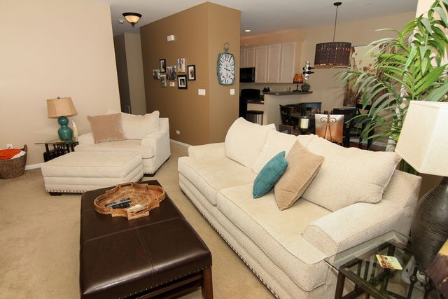 2930 Glacier Way B, Wauconda, IL 60084