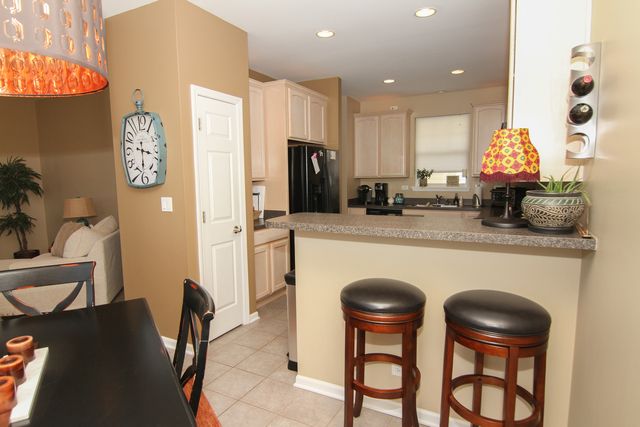 2930 Glacier Way B, Wauconda, IL 60084