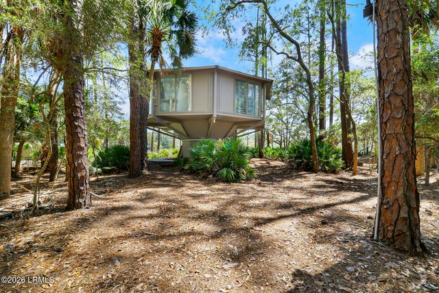 2043 Deer Island Road, Hilton Head Island, SC 29928