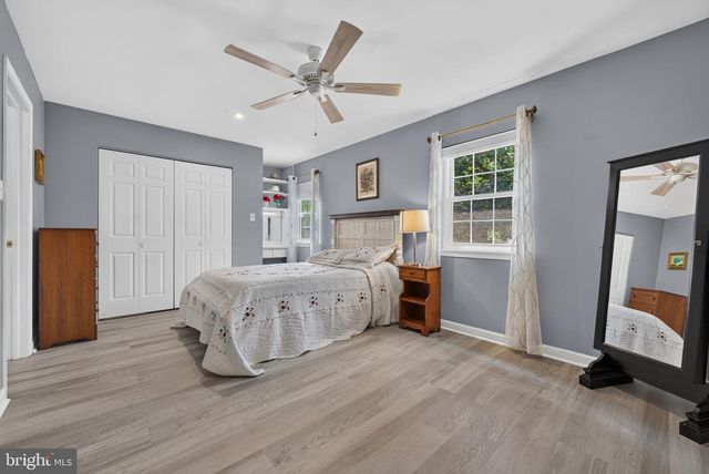 129 OAK KNOLL CIR, Millersville, PA 17551