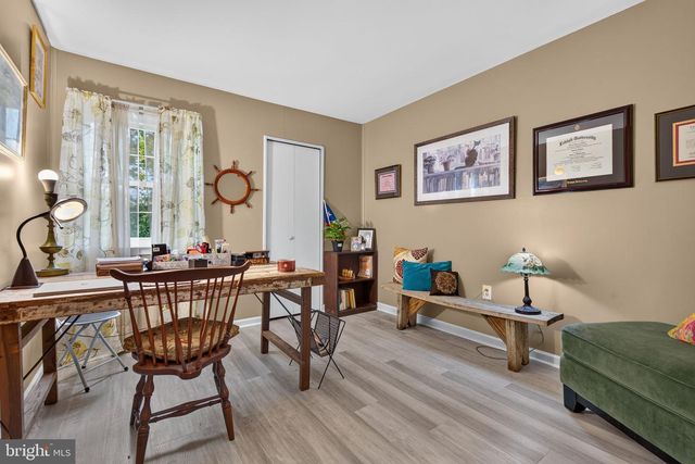 129 OAK KNOLL CIR, Millersville, PA 17551