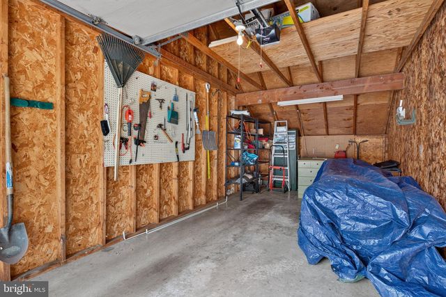 129 OAK KNOLL CIR, Millersville, PA 17551