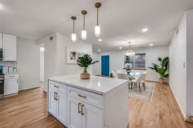 624 Forest Lane, Hurst, TX 76053