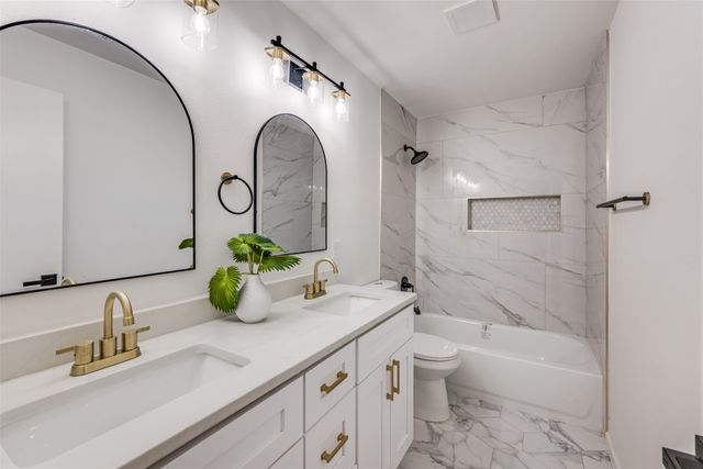 624 Forest Lane, Hurst, TX 76053