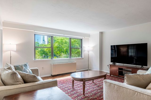 8 Whittier Place 4C, Boston, MA 02114