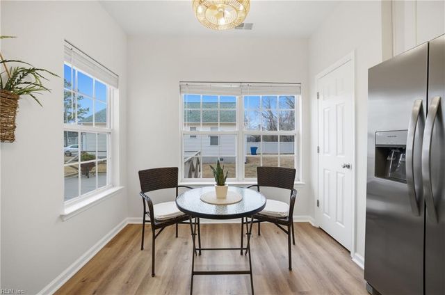 1082 Longstreet AVE A, Virginia Beach, VA 23451