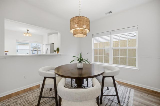 1082 Longstreet AVE A, Virginia Beach, VA 23451