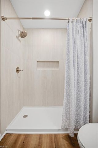 1082 Longstreet AVE A, Virginia Beach, VA 23451