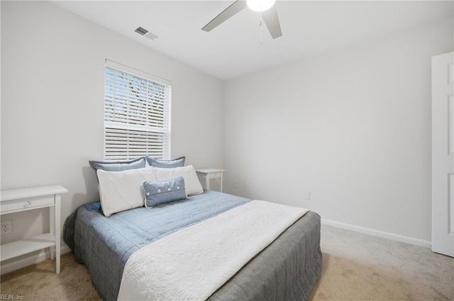 1082 Longstreet AVE A, Virginia Beach, VA 23451