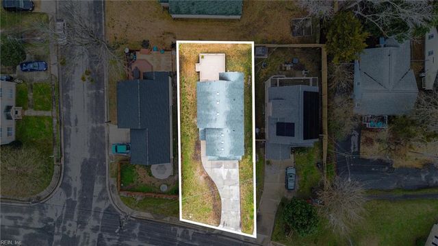 1082 Longstreet AVE A, Virginia Beach, VA 23451