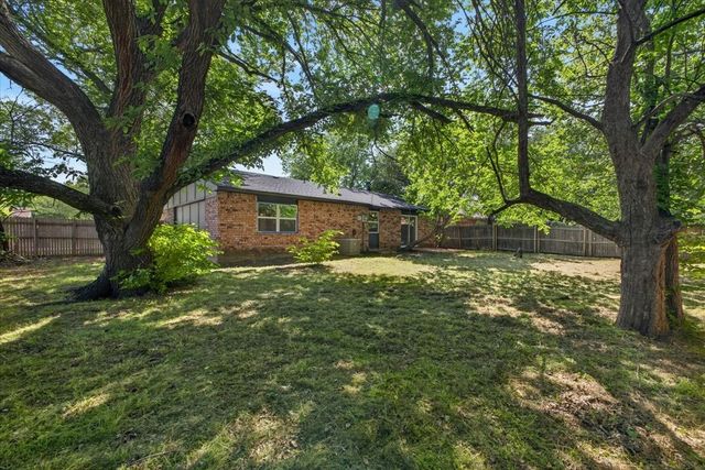 3221 Merrimac Drive, Forest Hill, TX 76140