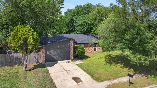3221 Merrimac Drive, Forest Hill, TX 76140