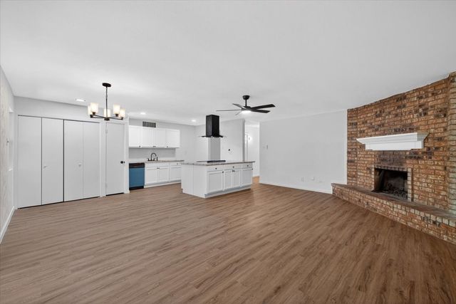 3221 Merrimac Drive, Forest Hill, TX 76140