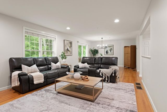 27 Southgate Rd 29, Westford, MA 01886