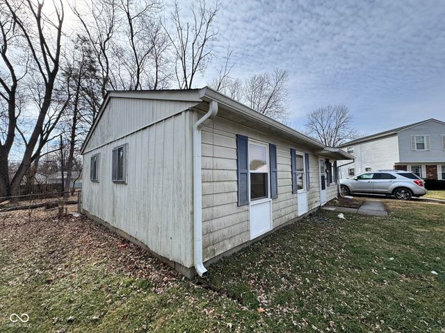 5855 Price Court, Indianapolis, IN 46254